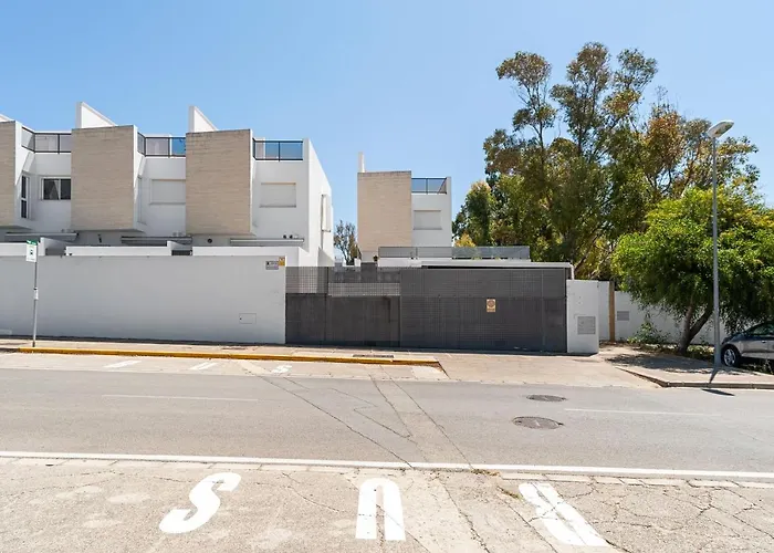 Casa Alena קוניל דה לה פרונטרה